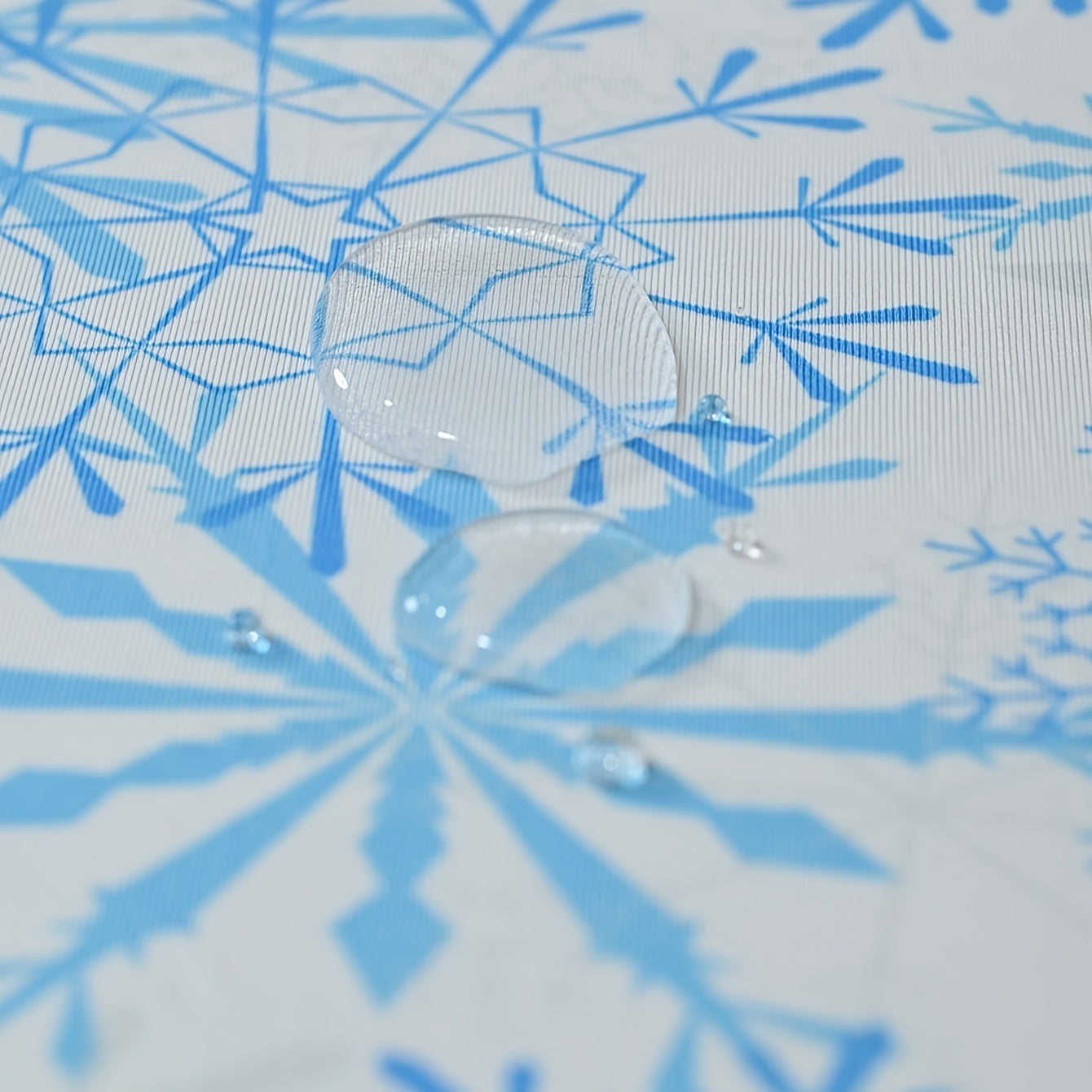 Bulk Waterproof Snowflake Pattern Tablecloth Suitable for Wedding and Holiday Party Decoration Wholesale