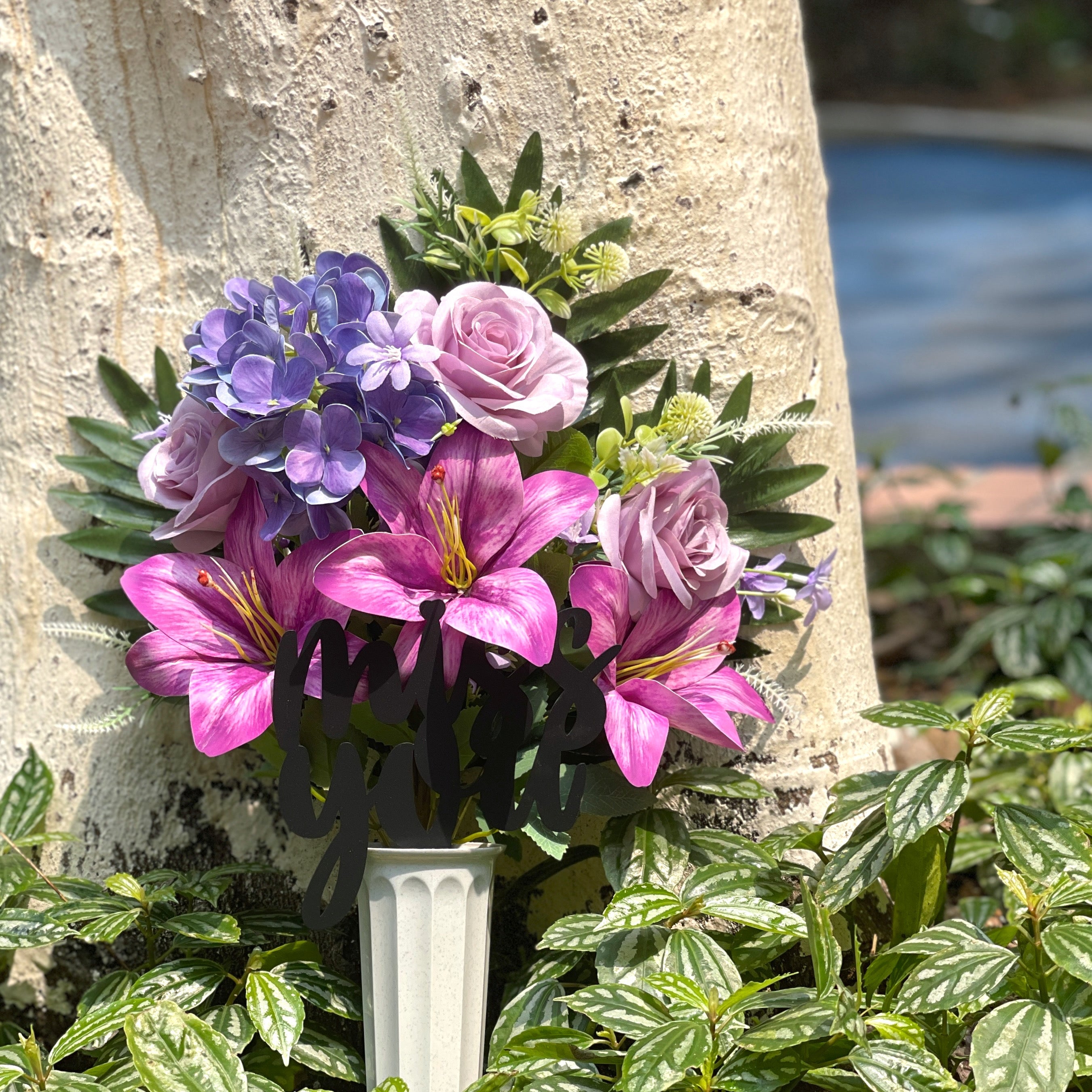 Bulk Artificial Cemetery Flowers with Vase Stake Memorial Graveyard Flowers for Outdoors Wholesale