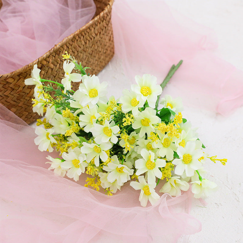 Premium 6 pcs UV Resistant Artificial Daisy Flowers Silk Farmhouse Decor Indoor Outdoor Garden Wall Hanging Arrangements