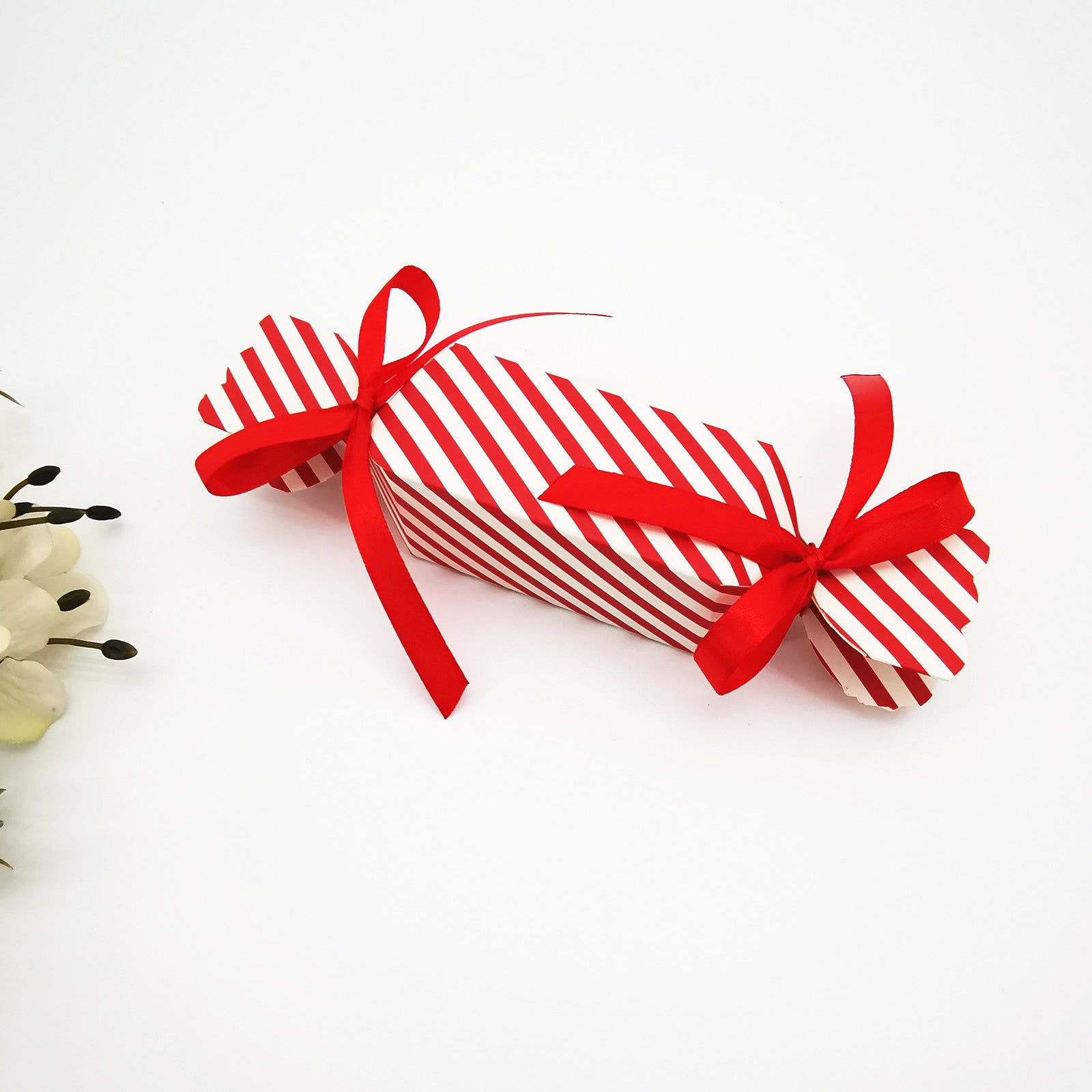 Bulk 100 Pcs Candy Shaped Gifts Boxes with Ribbon for Wedding Party Wrap Bag Wholesale