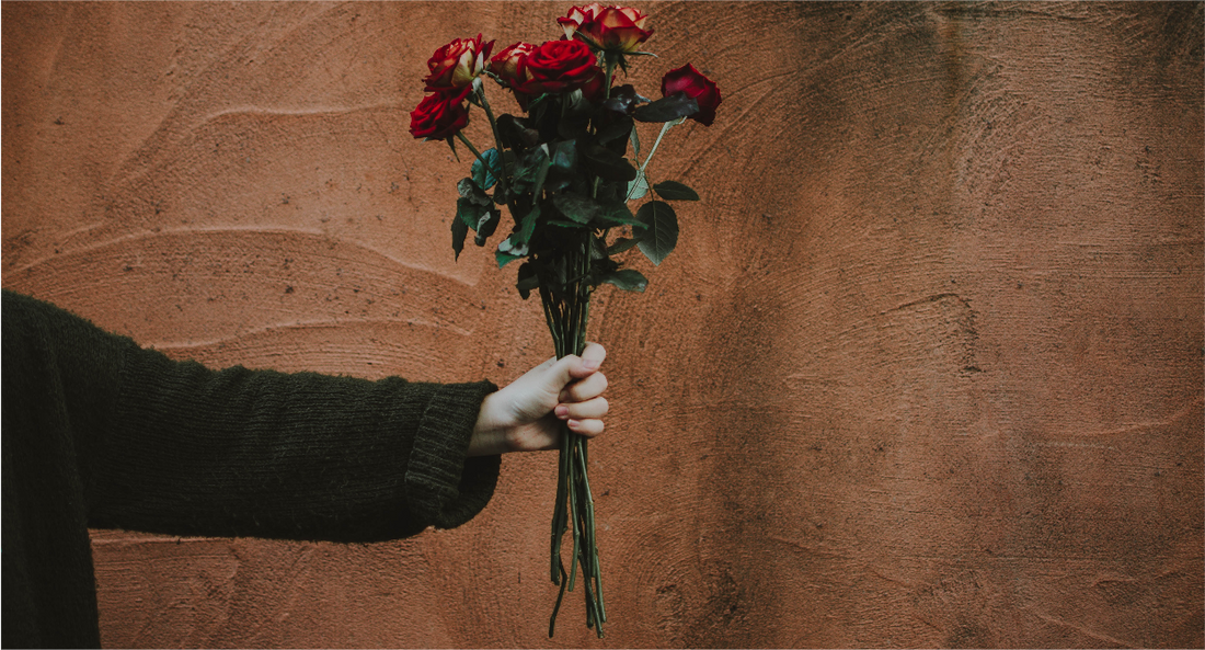 How to clean artificial flowers