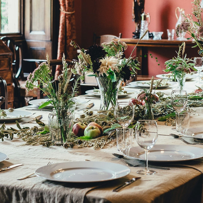 How to store tablecloths?