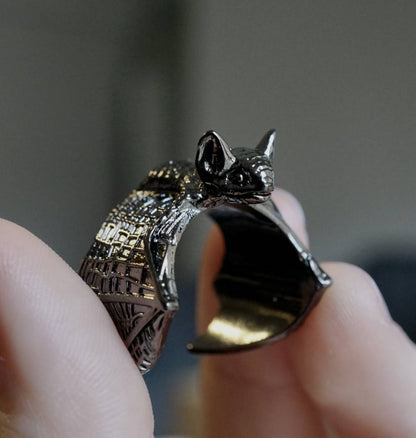 Bulk 12 Pcs Vintage Gothic Bat Rings Adjustable Halloween Bat Wing Rings for Women and Men Halloween Cosplay Party Accessories Wholesale