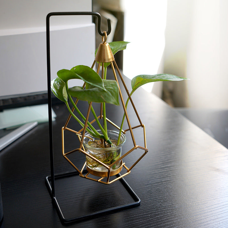 Bulk Irregular Candle Holder with Hanging Geometric Basket Tall Black Iron Stand Candlestick for Tabletop Centerpiece Wholesale
