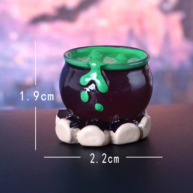 Glow in The Dark Halloween Miniatures, Set of 6 Ghost & Pumpkin Resin Figurines for Spooky DIY Crafts, Terrarium Decor, Weddings & Parties