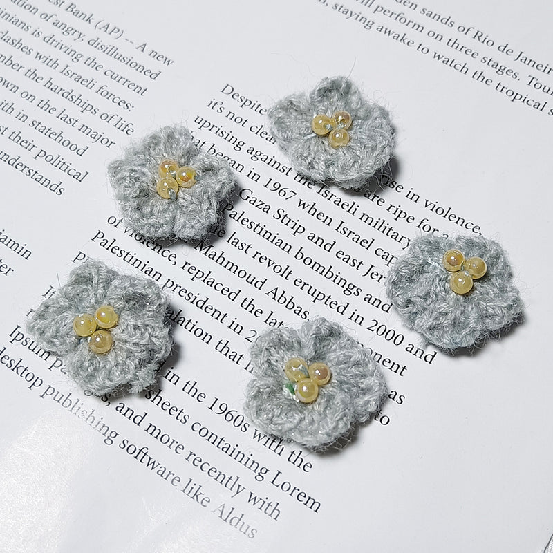 Cozy Knitted Daisy Flowers, 5-Pack, 1-Inch Yarn Flower Appliques for DIY Wedding Crafts, Gift Wrapping & Scrapbooking, Warm Autumn Tones