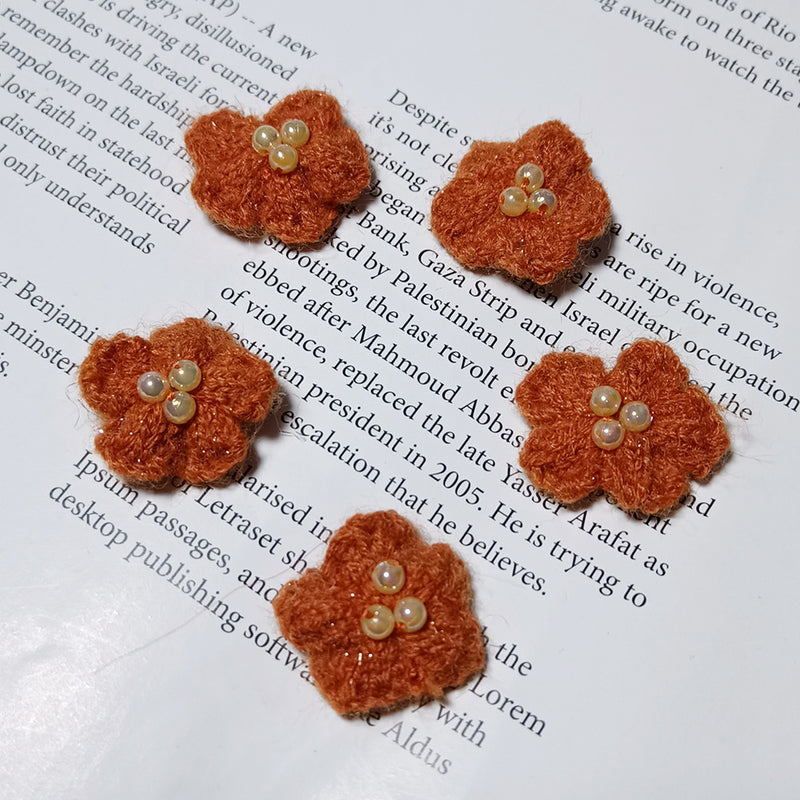 Cozy Knitted Daisy Flowers, 5-Pack, 1-Inch Yarn Flower Appliques for DIY Wedding Crafts, Gift Wrapping & Scrapbooking, Warm Autumn Tones