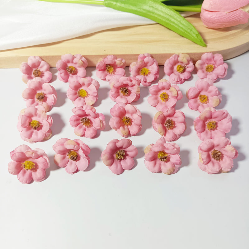 100pcs Mini Daisy Flower Heads, Bulk Faux Silk Daisies for DIY Wedding Crafts, Boutonnieres, Home Decor & Gift Embellishments, Dainty White