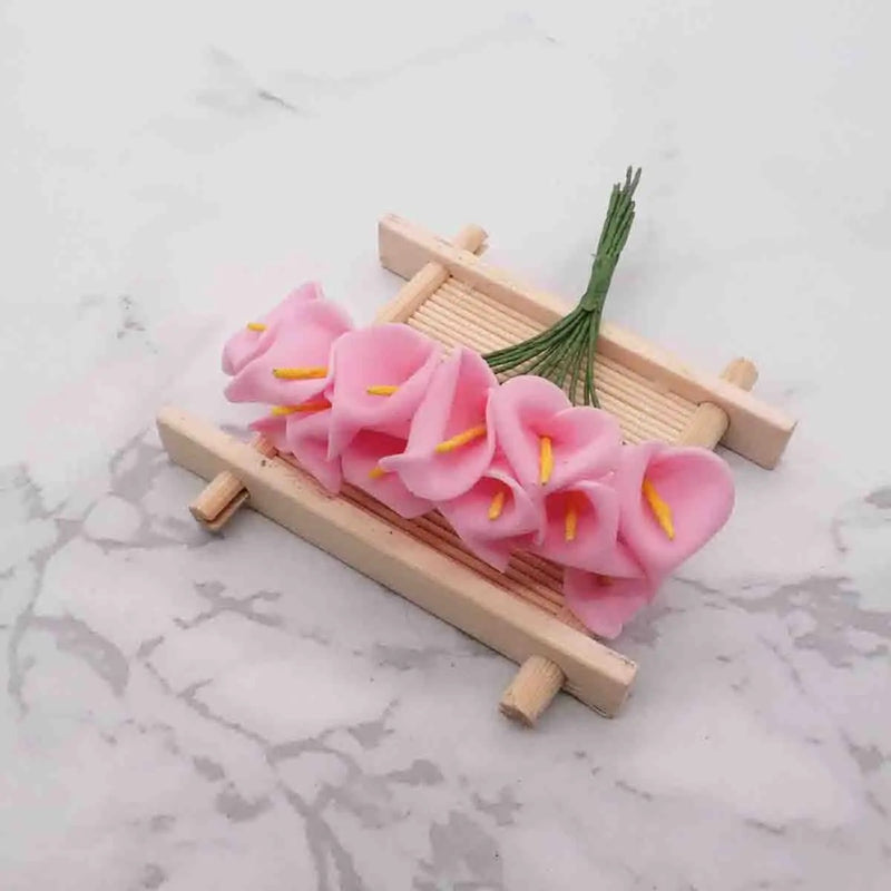 Mini Calla Lily Bouquet, 4.5" Realistic Foam Flowers with Leaves, Elegant Stems for DIY Wedding Corsages, Boutonnieres & Gift Box Decor