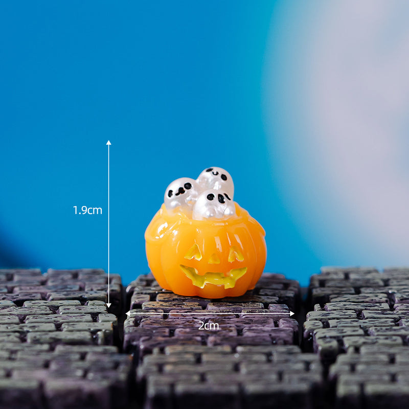 Halloween Crystal Ball Decorations, Set of 3, Miniature Resin Figurines Featuring Ghosts, Pumpkins, and Witches, Perfect for Home Decor, Event Styling, and Gifts