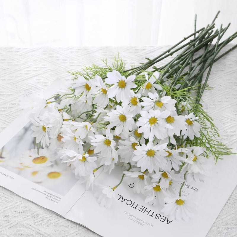 Realistic Silk Daisy Artificial Flowers, 20" Long Stems with 5 Blooms Each, 5 Stems per Bundle - Home Decor, Wedding Centerpieces, Floral Arrangements