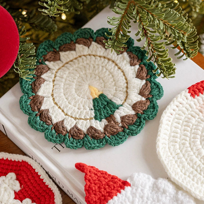 Hand-Knitted Christmas Coasters , 5" Wool Felt Holiday Table Decor, Non-Slip Hot Pad for Home, Party & Gift