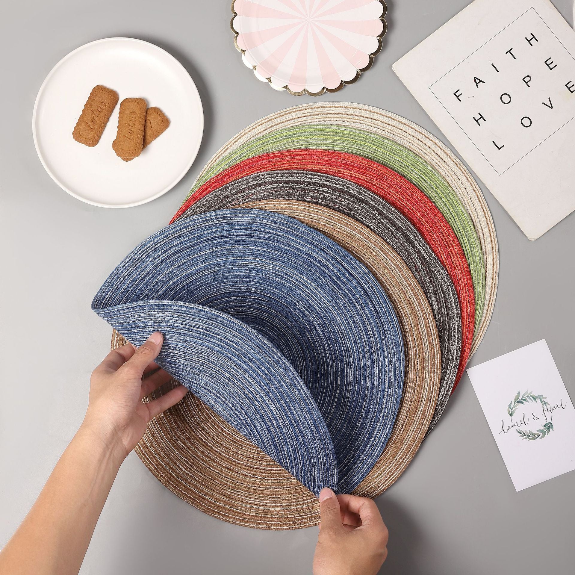 Bulk 15 Inch Set of 6 Round Placemats Stain Resistant Anti-Skid Washable Polypropylene Table Mats for Dining Table Decor Wholesale