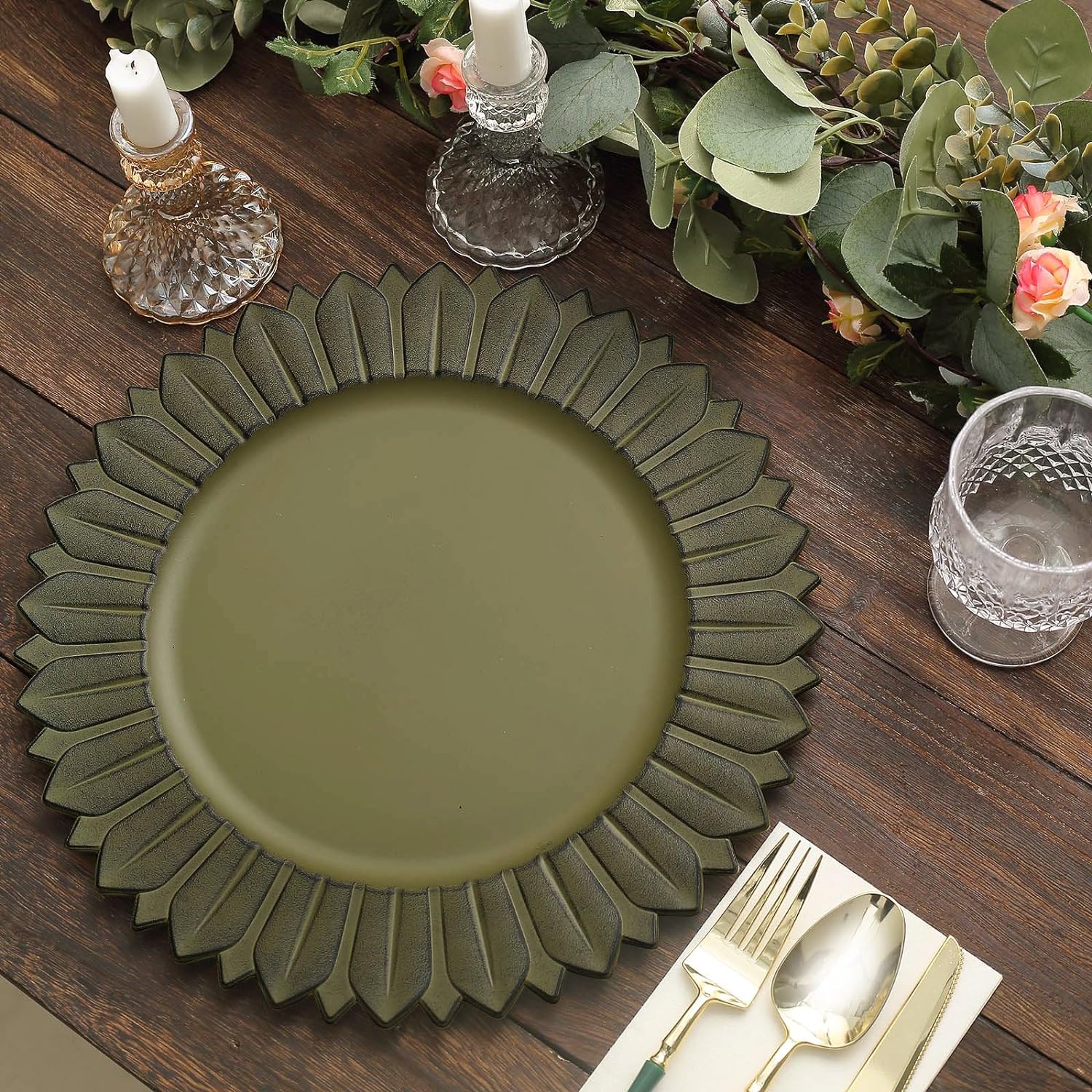 Bulk 13-Inch Matte Olive Green Sunflower Plastic Dinner Charger Plate Disposable Round Serving Tray Wholesale