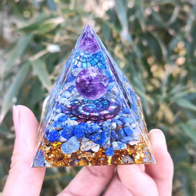 Bulk Crystal Pyramid Handmade Resin Ornament with Crushed Crystal Stones for Wedding and Party Home Tabletop Decor Wholesale