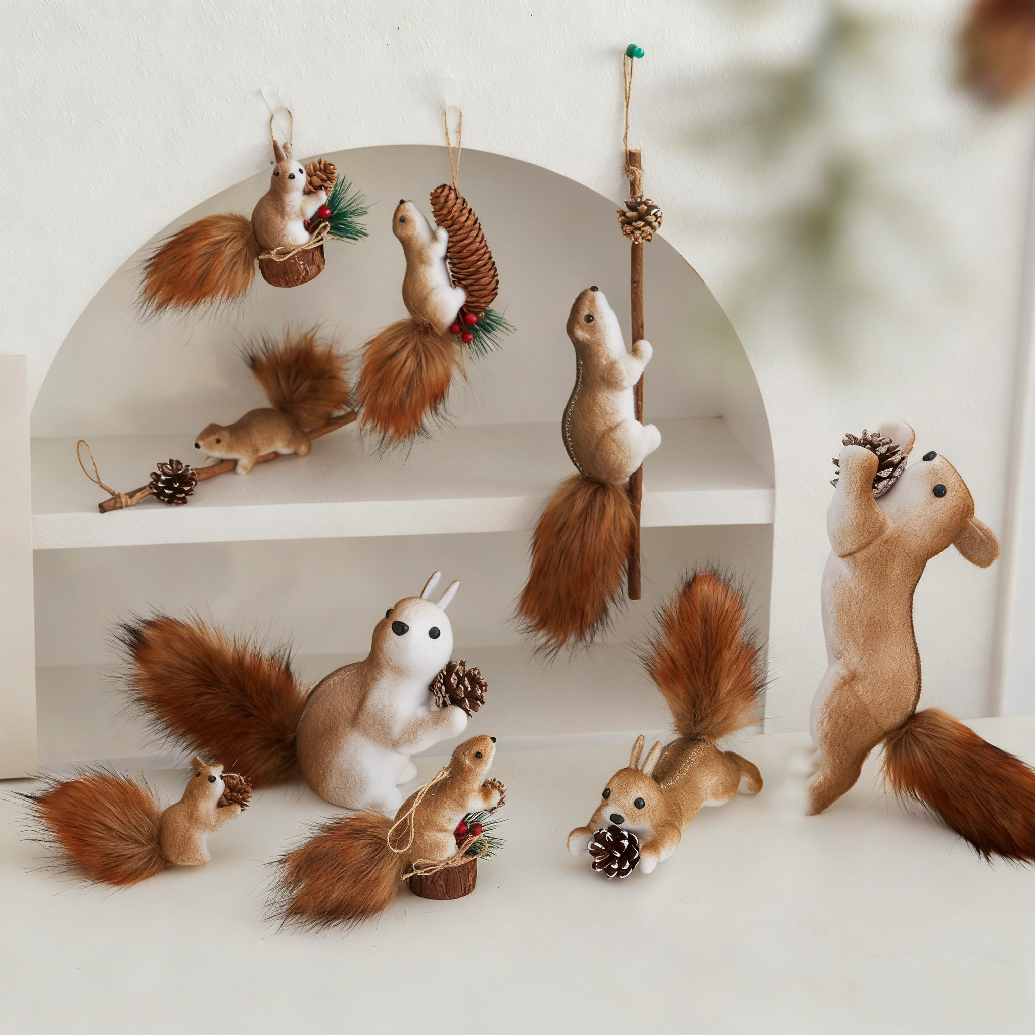 Christmas Squirrel Ornament Set - 3 Sizes Faux Squirrel Hanging Decor for Christmas Tree Mall & Cafe Scene Decoration