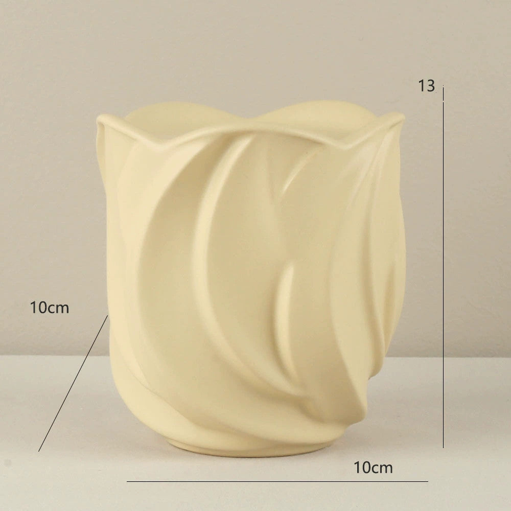 2-Pack Ceramic Leaf-Shaped Candlestick Holders - Minimalist European Style Table Decor