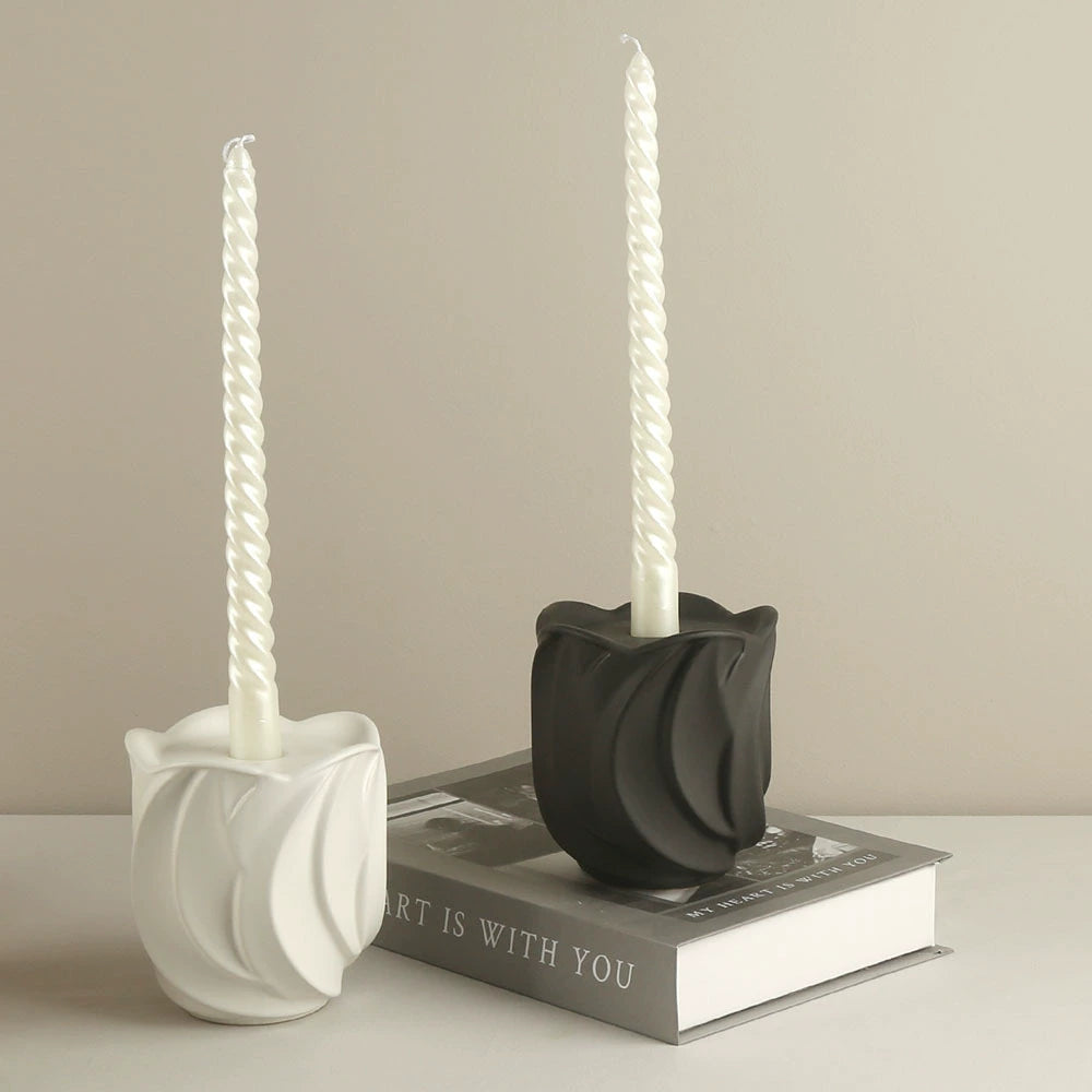 2-Pack Ceramic Leaf-Shaped Candlestick Holders - Minimalist European Style Table Decor