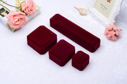 Bulk Red Velvet Ring Box Wedding for Valentine's Day Jewelry Gift Box Premium Engagement Jewelry Ring Display Holder Case for Engagement Proposal Birthday Wedding Jewelry Wholesale