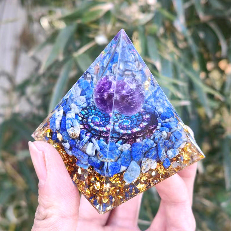 Bulk Crystal Pyramid Handmade Resin Ornament with Crushed Crystal Stones for Wedding and Party Home Tabletop Decor Wholesale