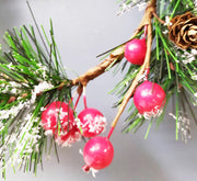 Christmas Berry Wreath 8 Inch Artificial Holiday Decoration