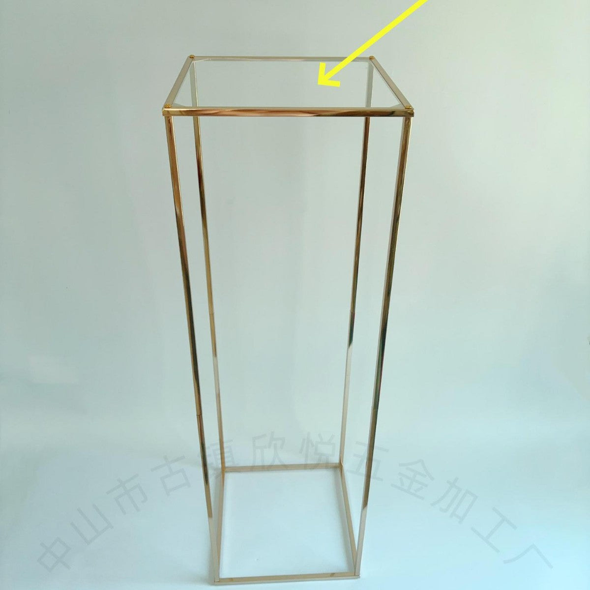 Bulk Gold Geometric Square Aisle Flower Stand for Party Flowers Display Pedestal Stand Wedding and Birthday Decor Wholesale