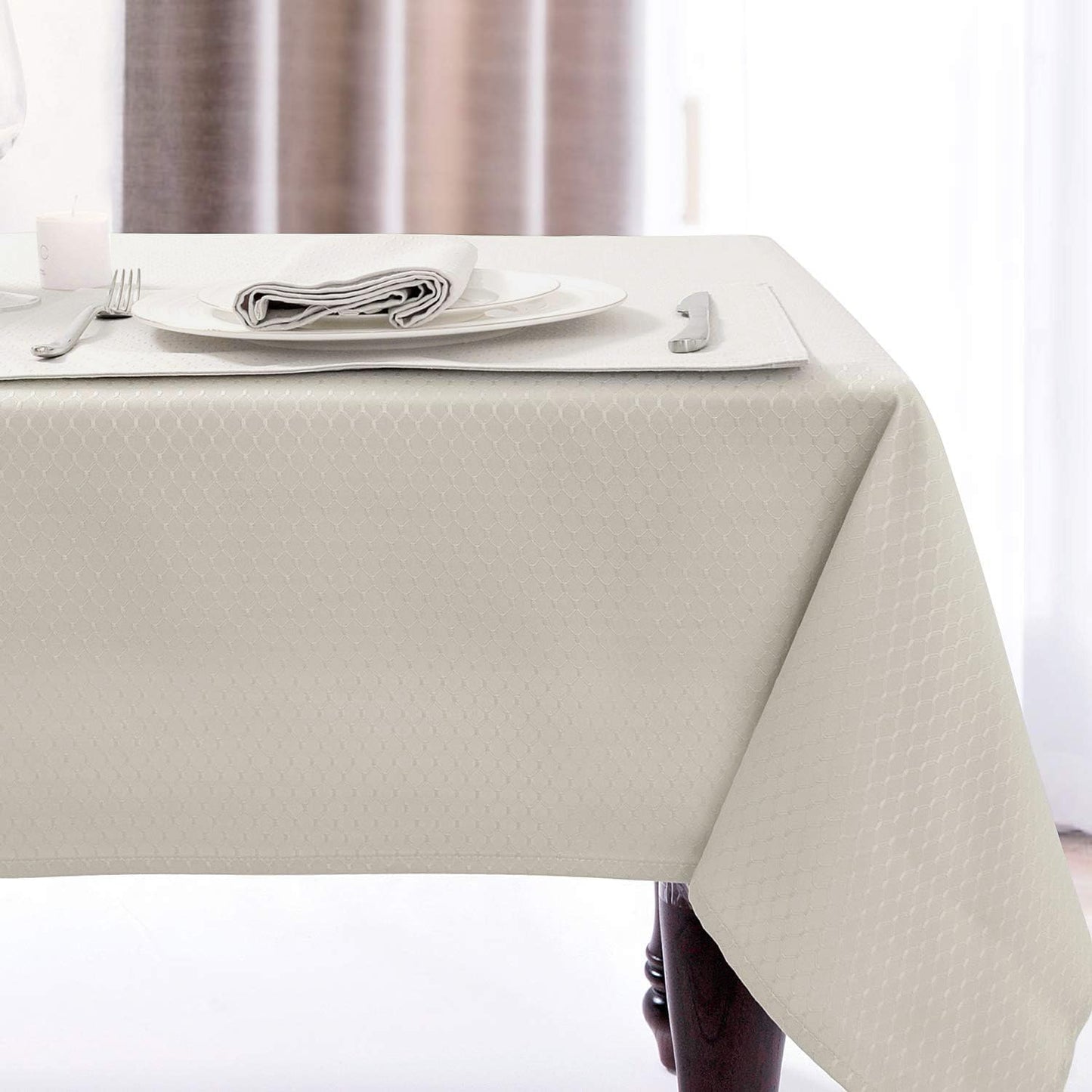 Bulk Solid Plaid Jacquard Spring Tablecloth Wrinkle and Water Resistant, Contemporary Woven Decorative Table Cover for Holiday Events Wholesale