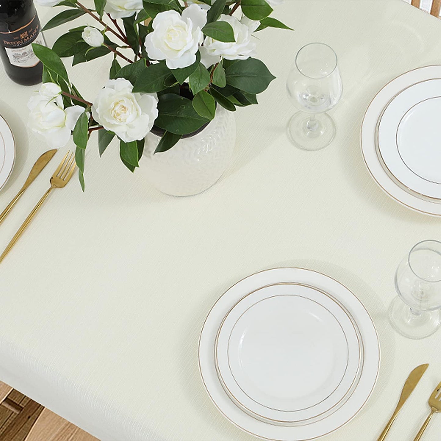 Bulk Solid Plaid Jacquard Spring Tablecloth Wrinkle and Water Resistant, Contemporary Woven Decorative Table Cover for Holiday Events Wholesale