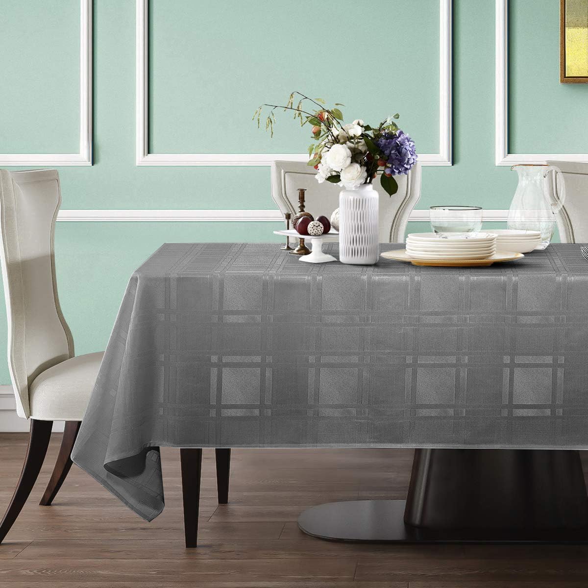 Bulk Solid Plaid Jacquard Spring Tablecloth Wrinkle and Water Resistant, Contemporary Woven Decorative Table Cover for Holiday Events Wholesale