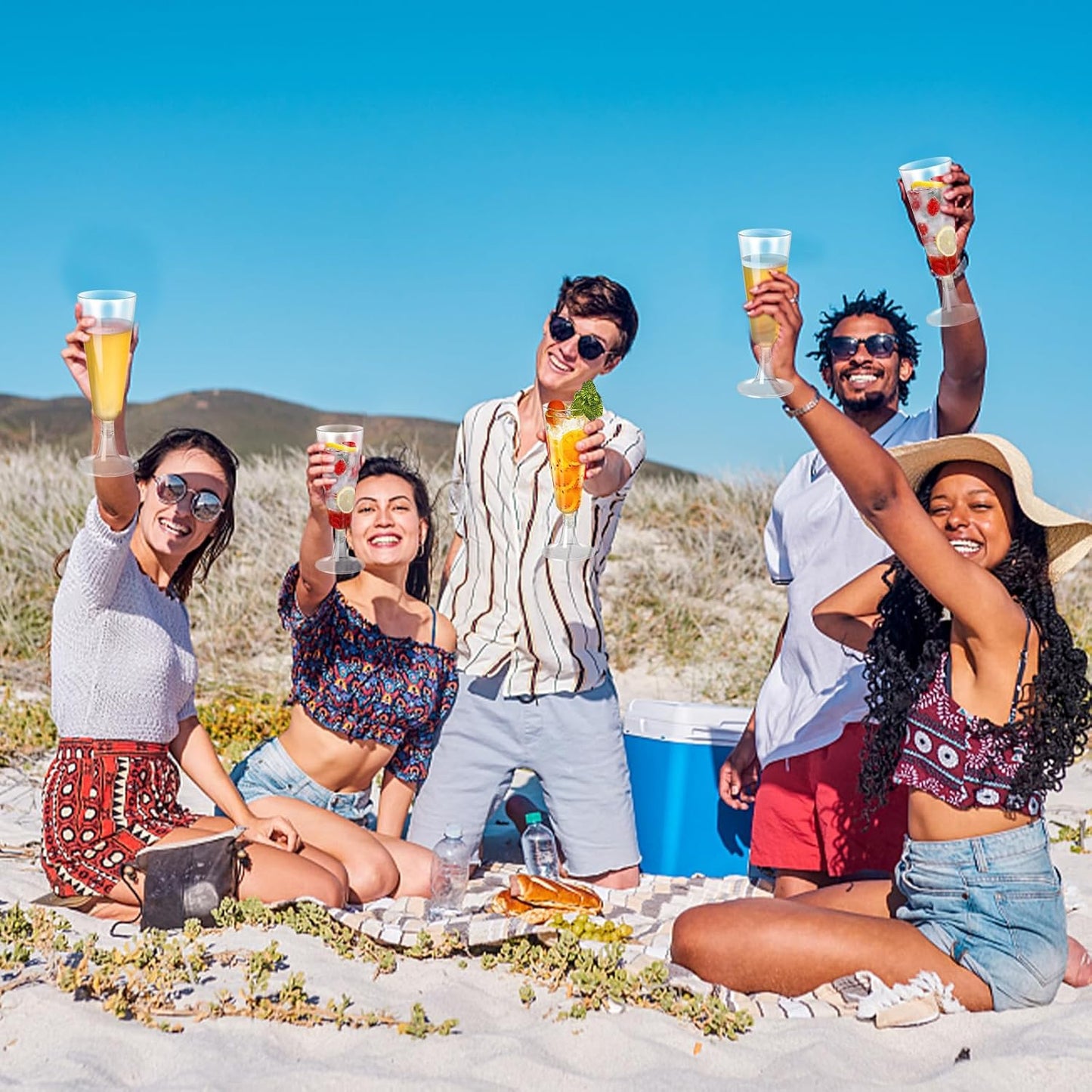 Bulk 25 Pcs Disposable Champagne Cups 2025 Crystal Clear Acrylic Toasting Flutes Non-Slip for Wedding Receptions&NYE Party Decor Wholesale