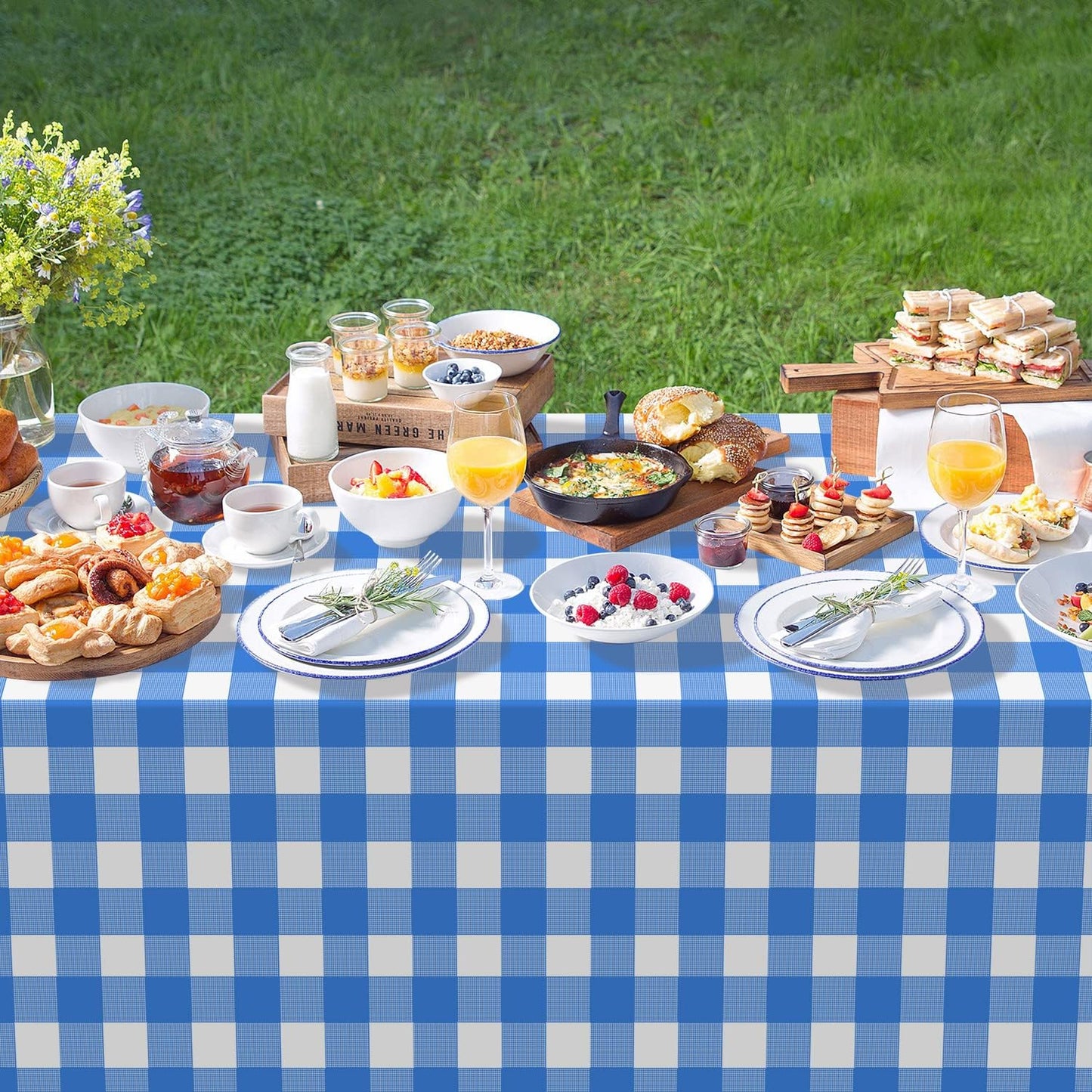 Bulk Waterproof Disposable Checkered Tablecloth 54 × 108 Inches Ideal for Outdoor Picnics Birthday Parties and Banquet Decoration Wholesale