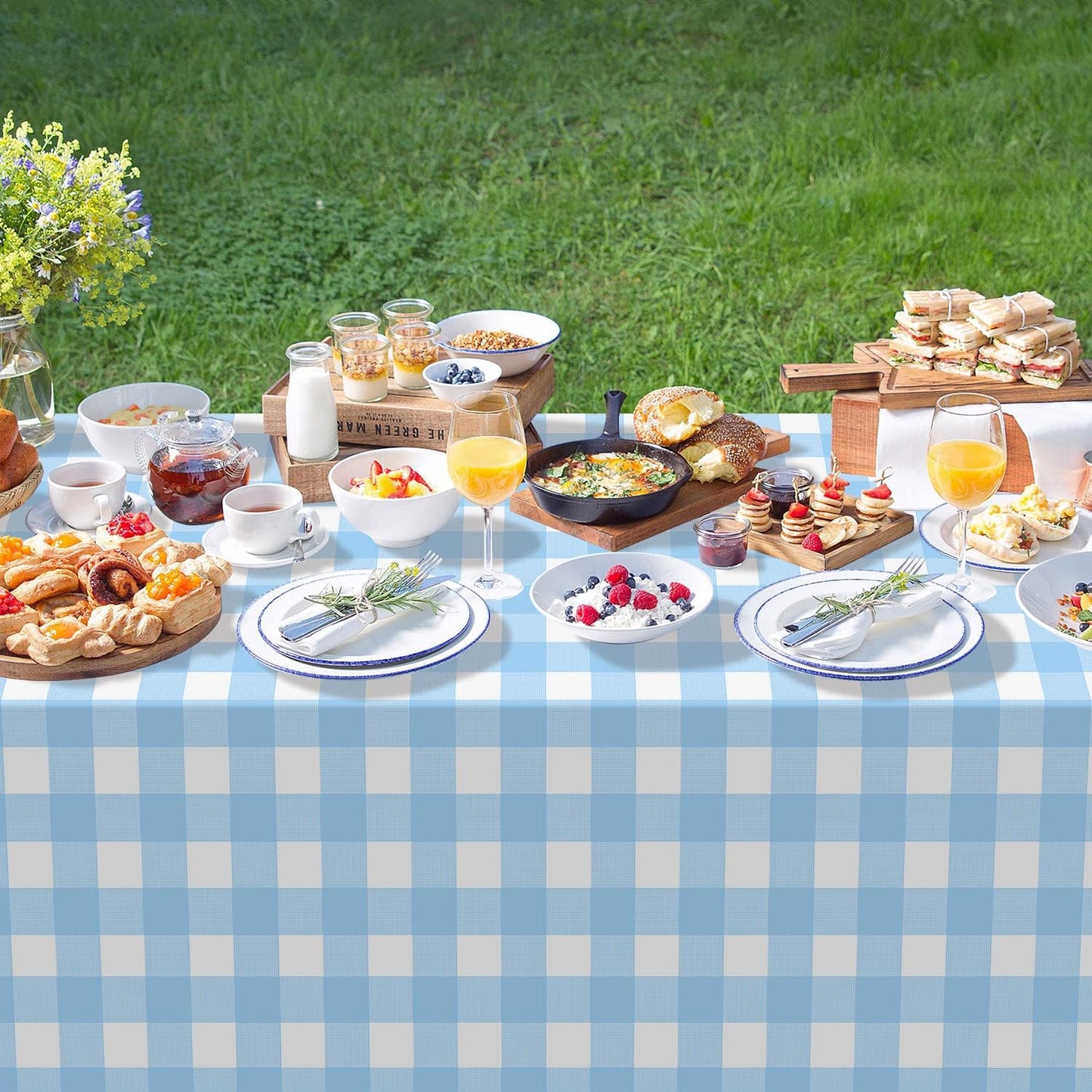 Bulk Waterproof Disposable Checkered Tablecloth 54 × 108 Inches Ideal for Outdoor Picnics Birthday Parties and Banquet Decoration Wholesale