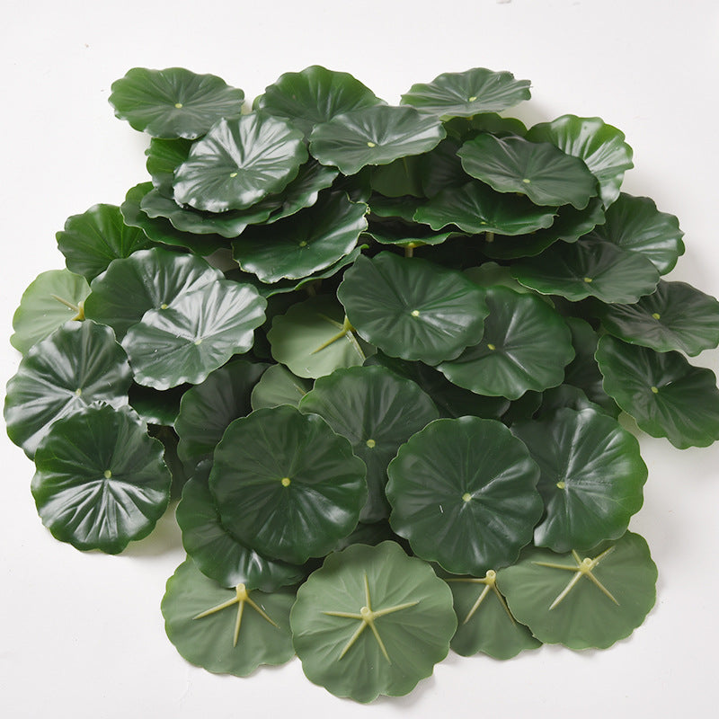 100 Pcs Mini Lotus Leaves 2.3 Inch Artificial Green Decorative Leaves for Aquarium Cake Presentation Packaging