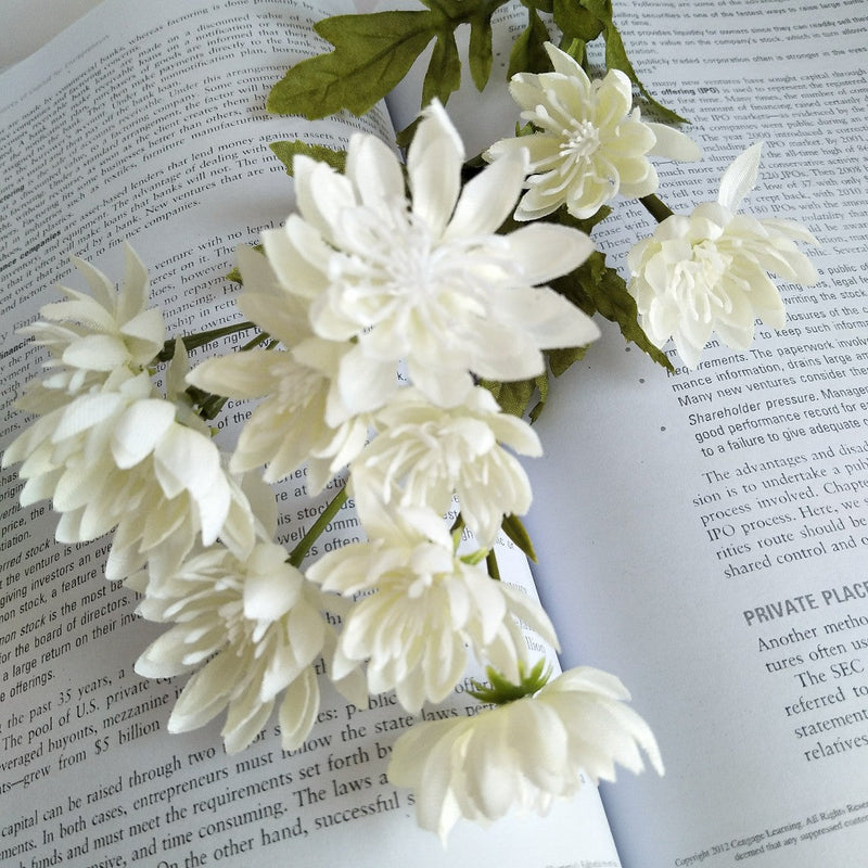 Artificial Daisy Flowers 18 Inch Silk Stems Bouquet