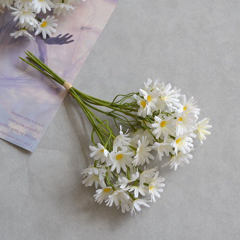 11 Inch Artificial Daisy Stems, 10 Pcs Silk Flowers for Wedding Arch Decor, DIY Bouquets, Home Centerpieces