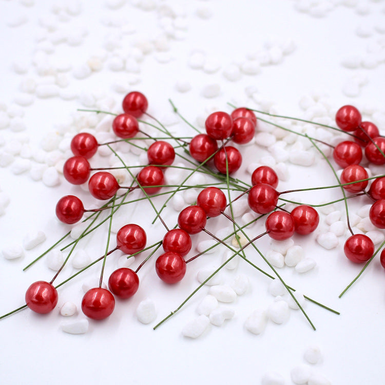 400 Pcs Artificial Pearls Holly Berry Picks on Wire for Crafts Christmas Tree Wreath DIY