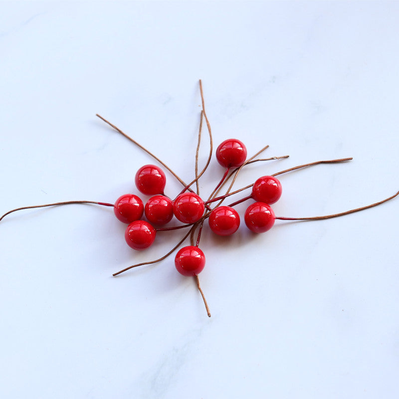 100 Pcs Artificial Holly Berries Mini Red Berry Stems for Crafts Christmas Decorations