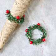 Artificial Pine Needle Napkin Rings with 4 Berries, Bulk Set, Natural Green, Durable Artificial Material