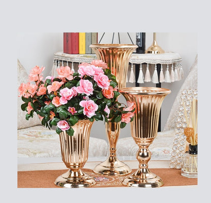 Premium Rust Resistant Table Vase Centerpiece Gold Metal Floral Arrangement for Wedding Banquet Anniversary Ceremony Decor