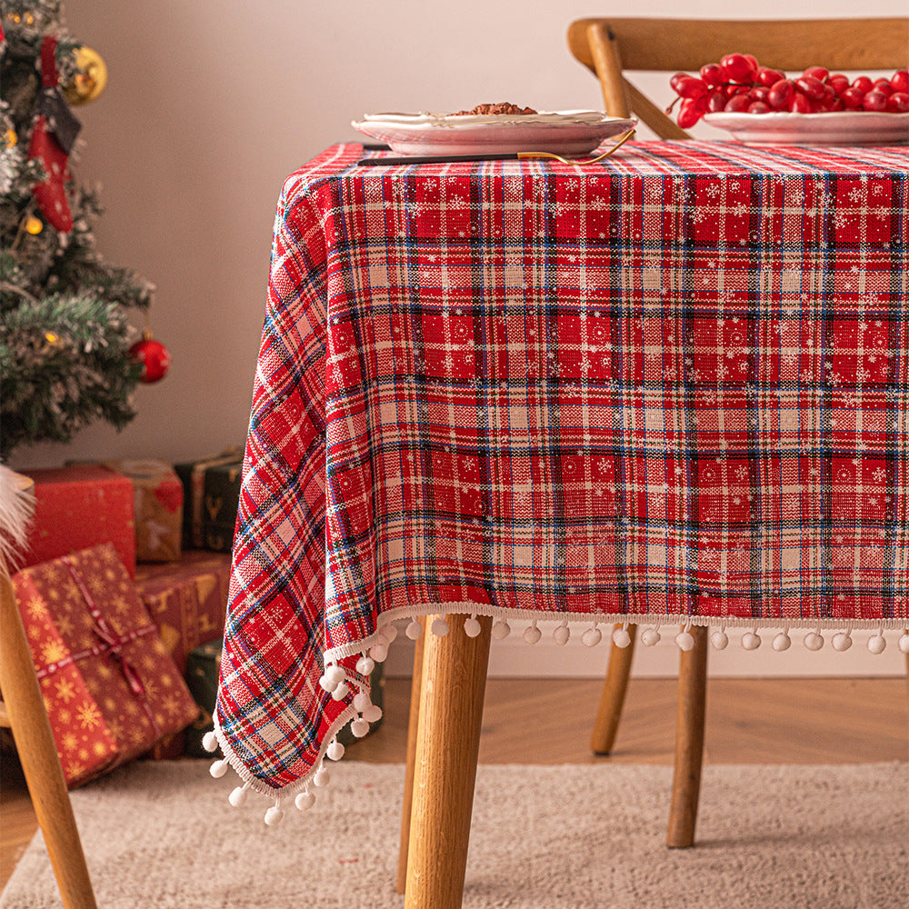 Bulk Christmas Plaid Snowflakes Tablecloths with Plush Ball for Christmas Party Decor Wholesale