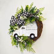 Artificial Eucalyptus Wreaths for Christmas Truck Decor, Bulk Set, Front Door Wall Hanging, Artificial Flowers