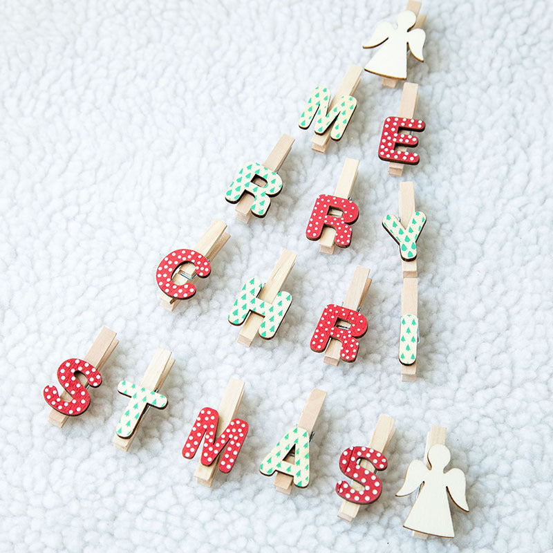 Mini Wooden Christmas Tree Photo Display Clips, 50 Pcs, Holiday Ornament Clothespins