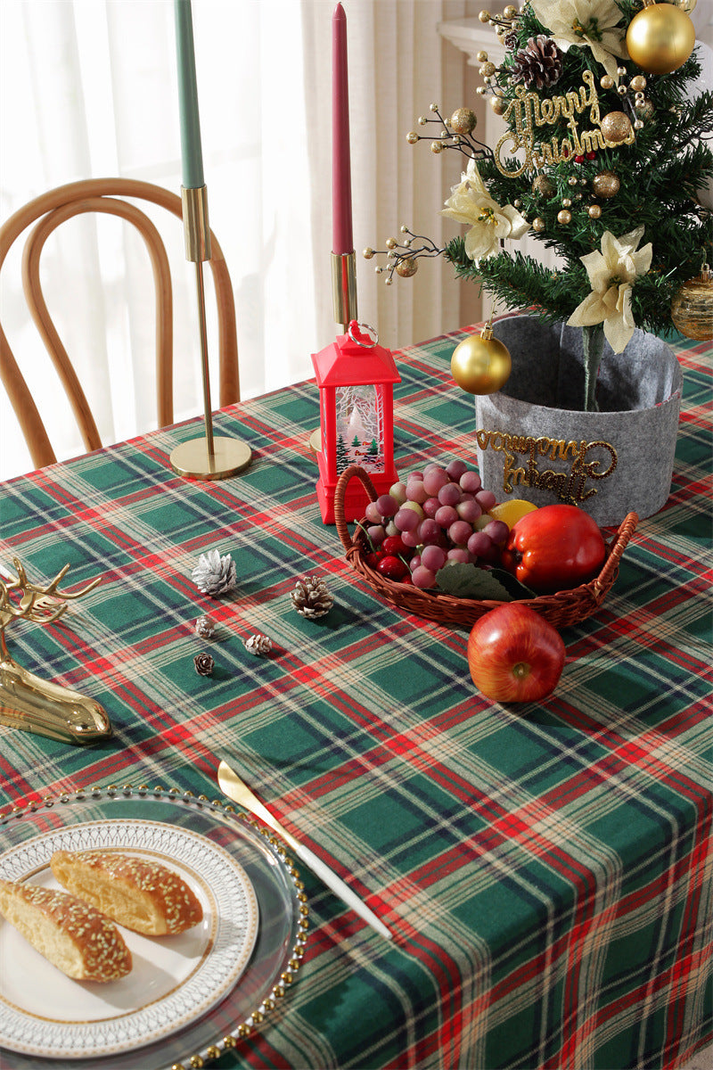 Bulk Red Green Plaid Tablecloths for Christmas Party Decor Wholesale