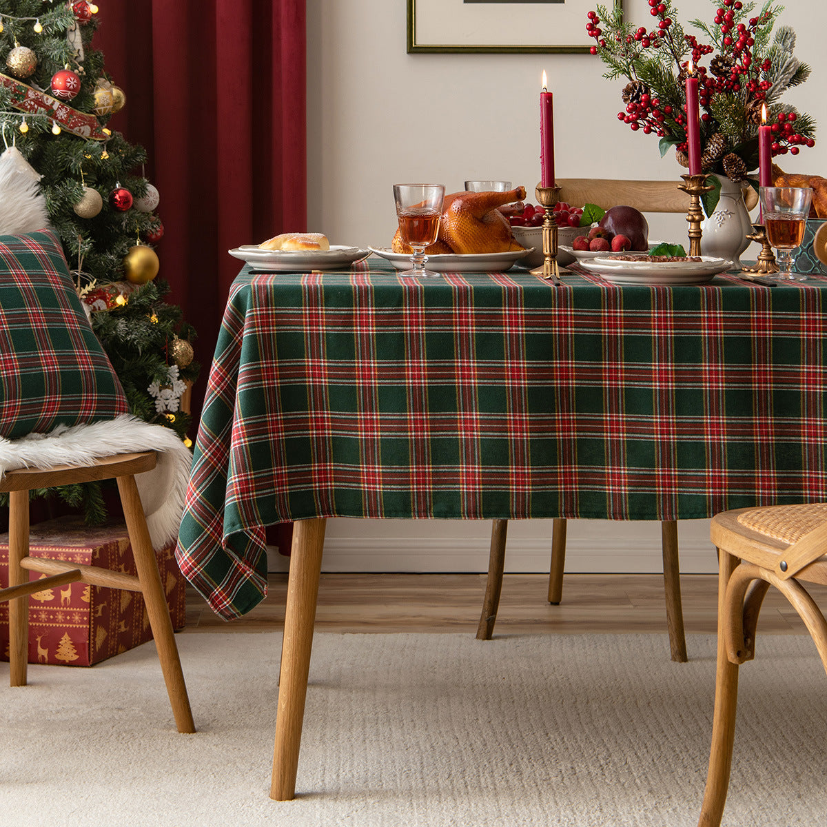 Bulk Red Green Plaid Tablecloths for Christmas Party Decor Wholesale