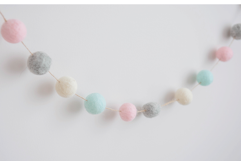 Bulk Wool Felt Christmas Tree Ornaments 20 Pcs Pom Pom Garland Balls Hanging Wreath Decorations
