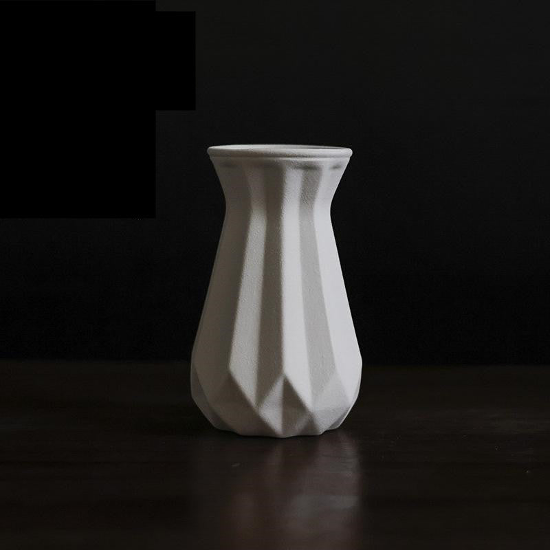 Ceramic Vase 5 Inch Simple Style Decorative Pottery Container