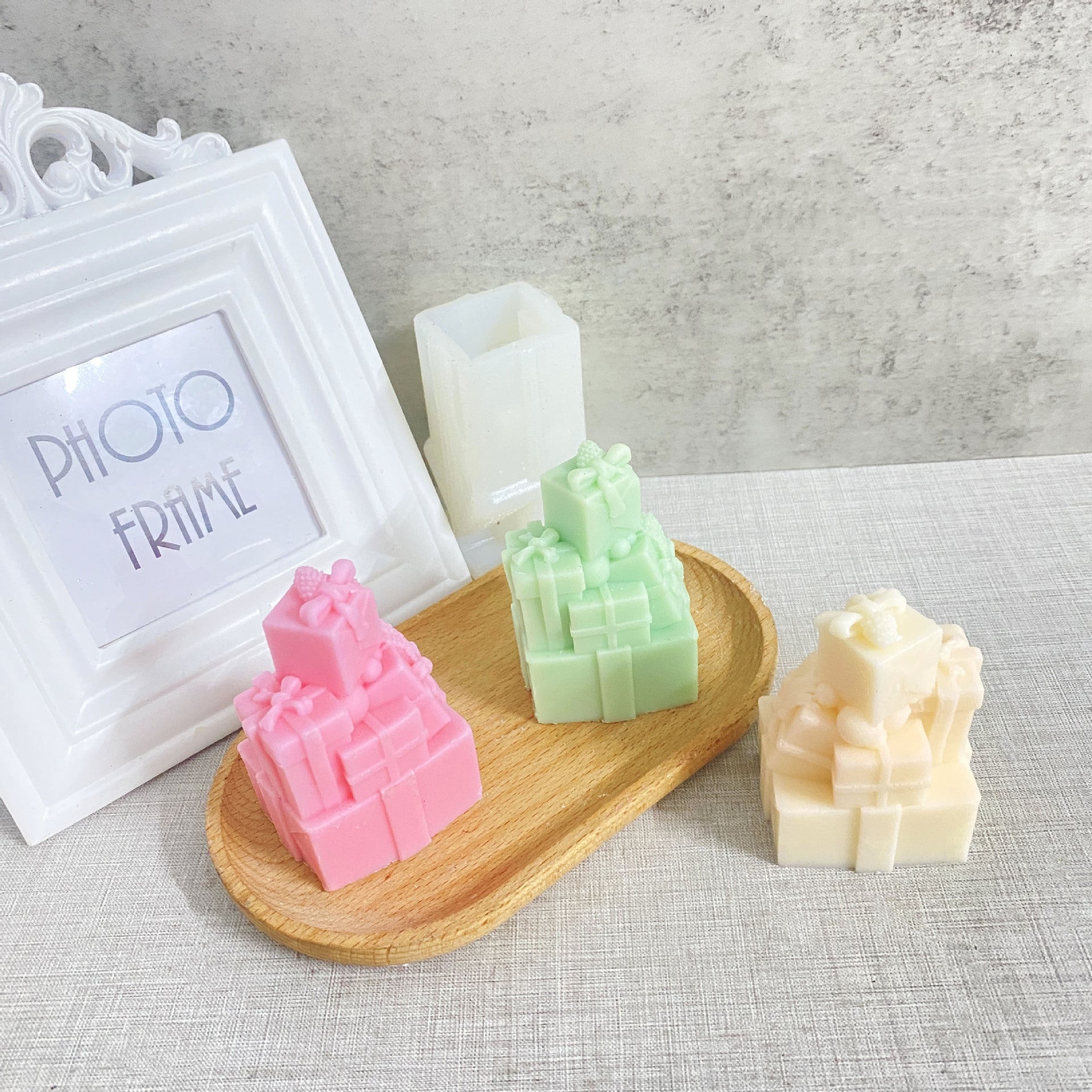 Christmas Candle Molds - Silicone Gift Box Shape, Ideal for DIY Holiday Candle Crafts