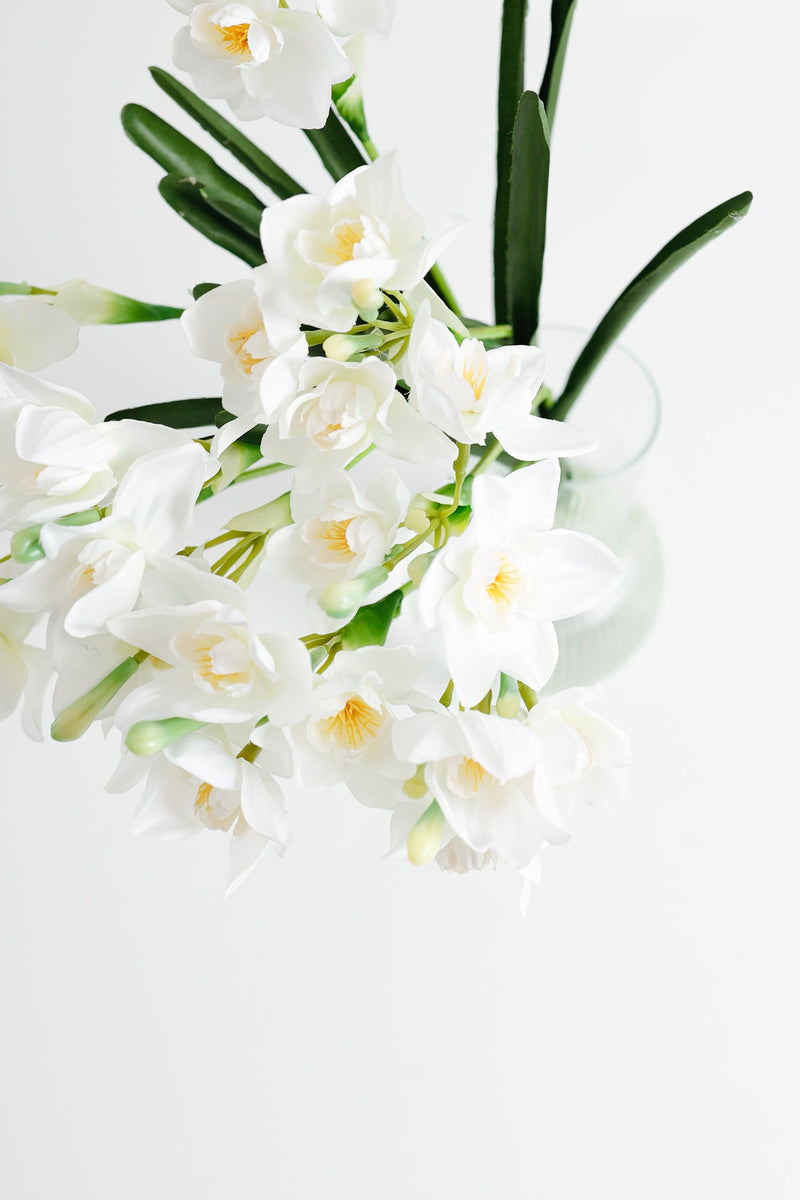 17 Inch Artificial Daffodil Flowers 6 Stems Silk Narcissus Floral Arrangement