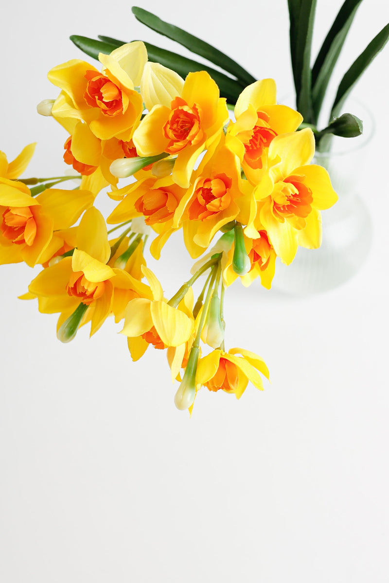 17 Inch Artificial Daffodil Flowers 6 Stems Silk Narcissus Floral Arrangement