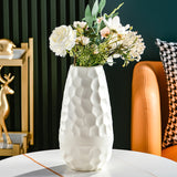 Bulk 2 Pcs 10 Inch Diamond-shaped Flower Plastic Vase Anti-fall Imitation Flowerpot for Party Home Centerpiece Table Decorations Wholesale